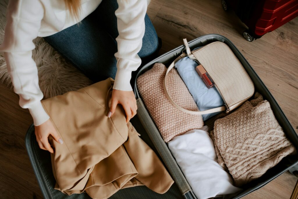 Avoid These 8 Common Mistakes That Scream 'Tourist' in Any Country