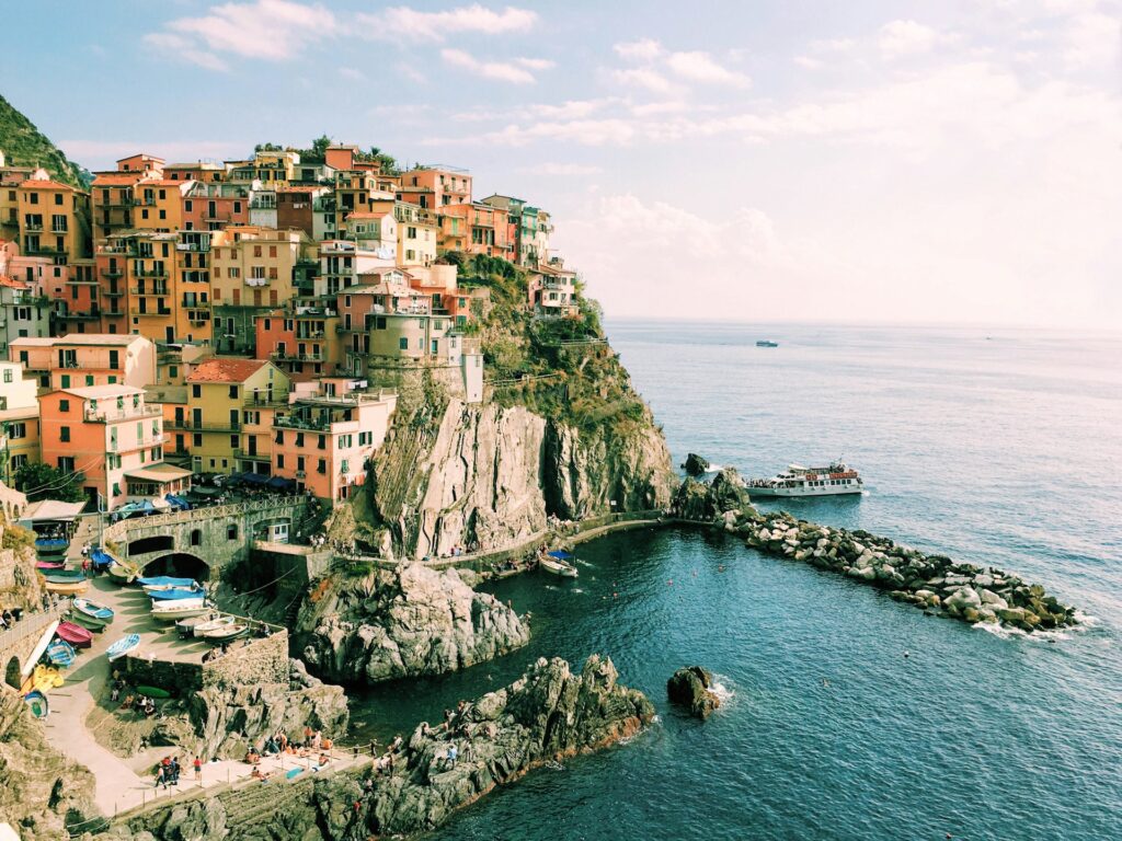 10 Mind-Blowing Travel Gadgets You Didn't Know You Needed (Until Now)