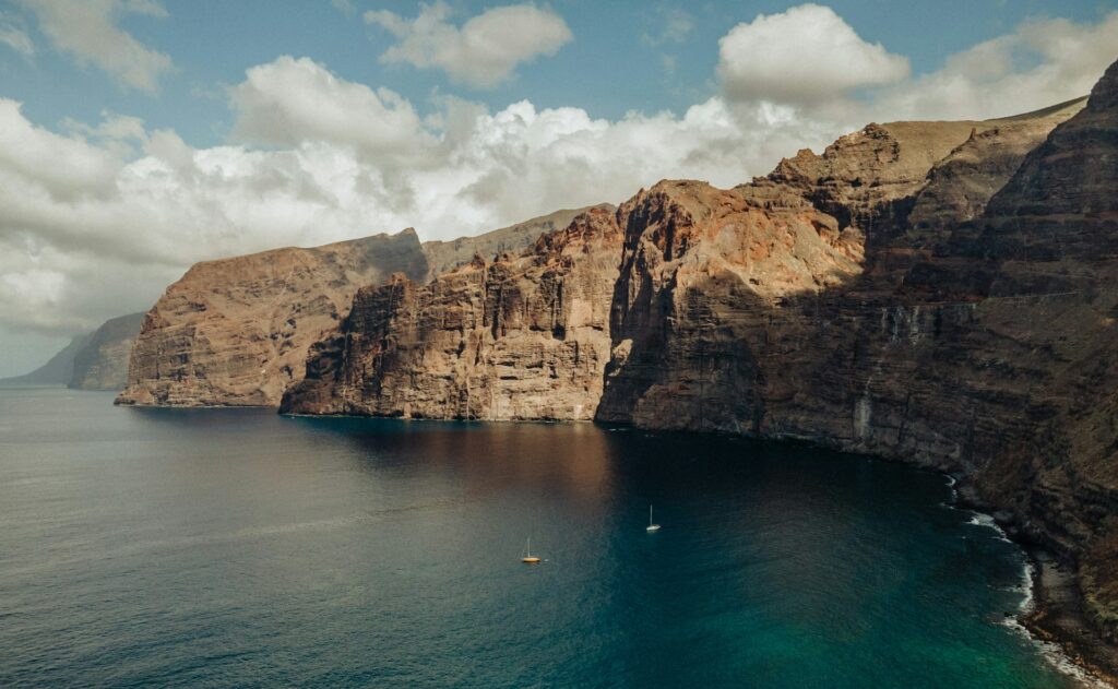 Unplug and Unwind: 6 Off-the-Grid Destinations to Truly Escape It All